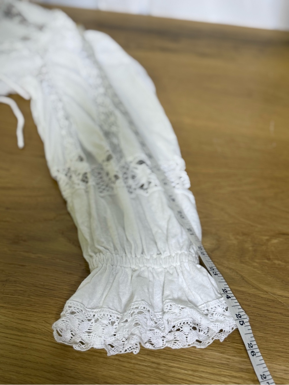 Free People Sweetdreams Boho long sleeve Top White Crochet Lace Tie-Front Size M - Picture 5 of 8